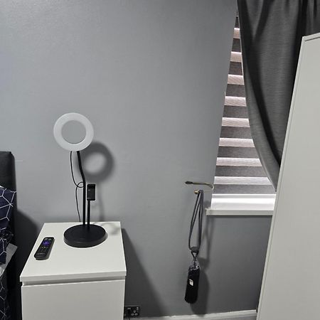 Manchester - House - Sleeps 6 - Parking - Garden Dış mekan fotoğraf